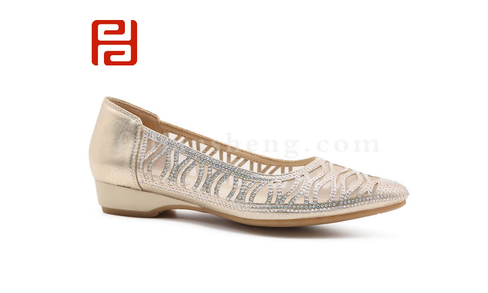 福連升夏時(shí)尚透氣網(wǎng)孔低跟老北京布鞋女士涼鞋圖片