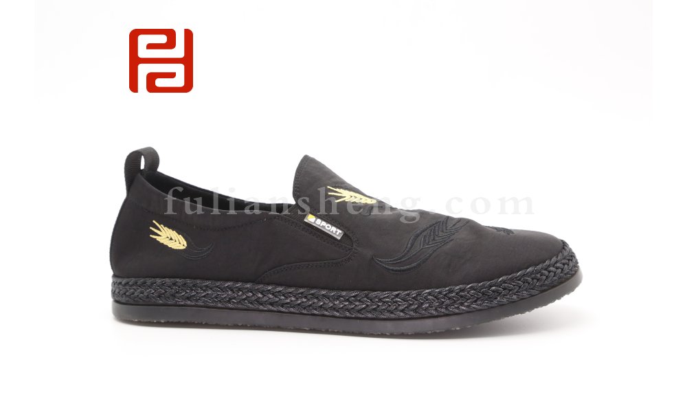 雨傘布一腳蹬平底棉麻舒適防滑透氣老北京布鞋男鞋圖片