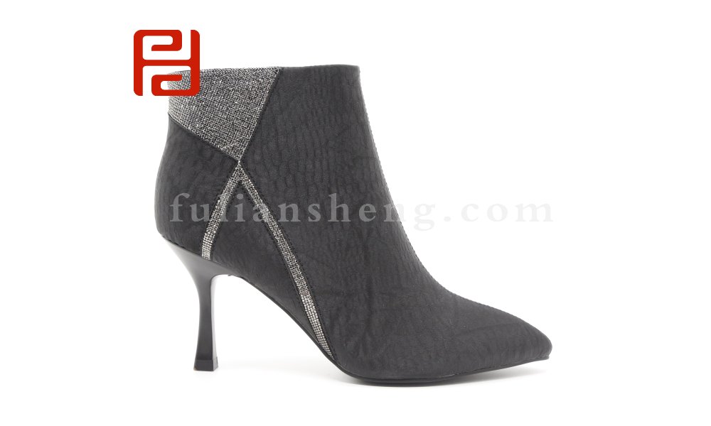 福連升尖頭靴2020時尚水鉆高跟棉鞋女冬季加絨氣質細跟短靴圖片