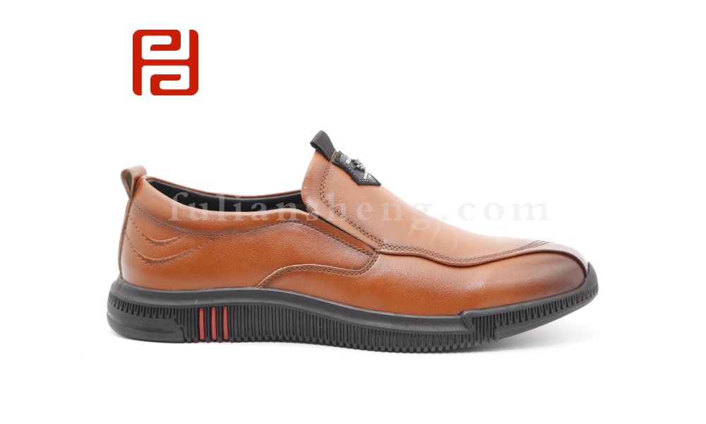 福連升2020冬季新款男牛皮商務(wù)百搭休閑鞋圖片