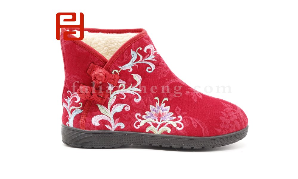 福連升老北京布鞋女冬季加絨保暖民族風(fēng)繡花短靴圖片