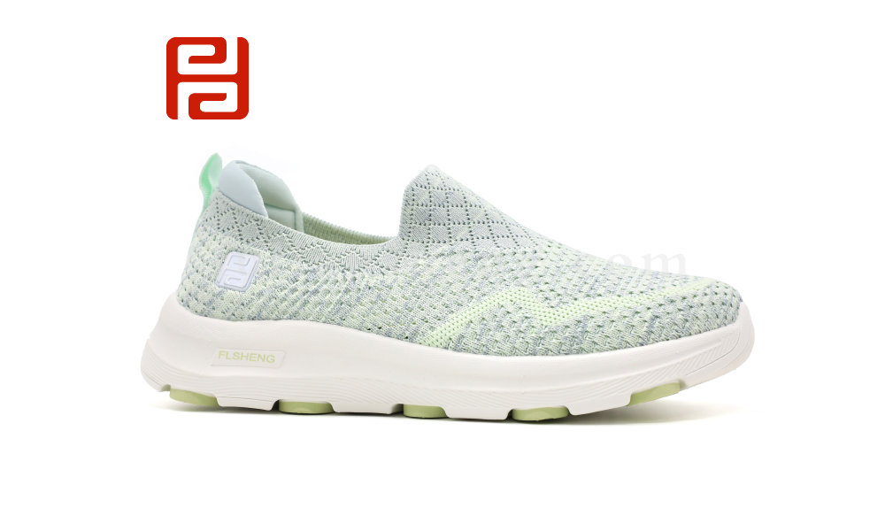 休閑運(yùn)動女鞋單鞋高彈飛織面料