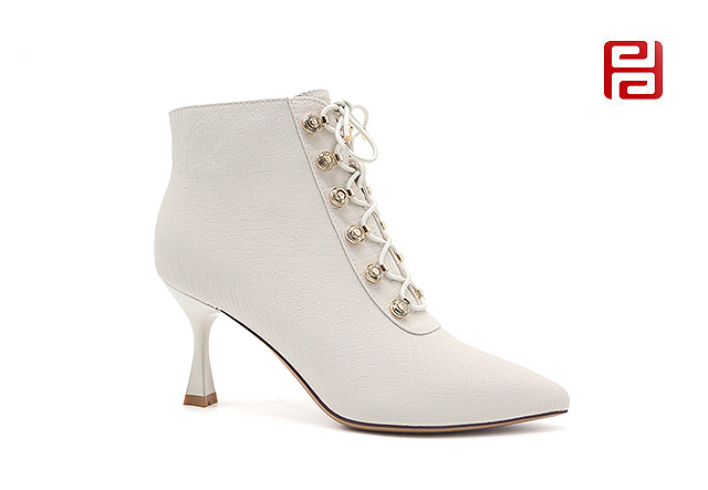 福連升休閑鞋女鞋高跟小短靴百搭尖頭時裝細跟保暖秋冬