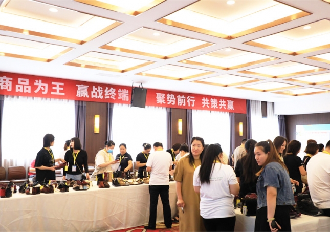 鄭州老北京布鞋批發 老北京布鞋廠家批發