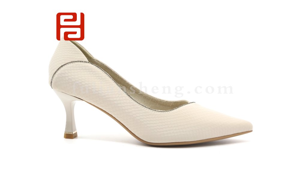 春季新款時尚淺口高跟女鞋商務(wù)細(xì)跟套腳通勤女單鞋                                   